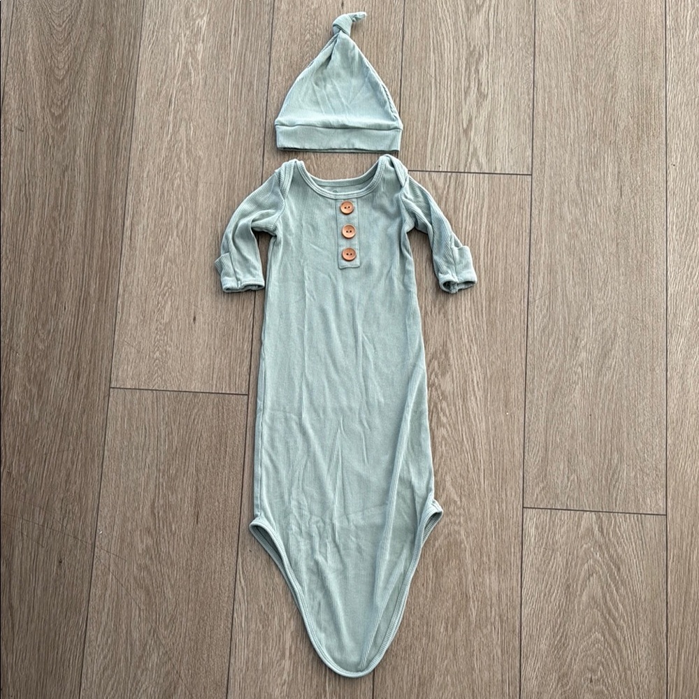 Caden Lane newborn baby knotted gown and hat ribbed bamboo
